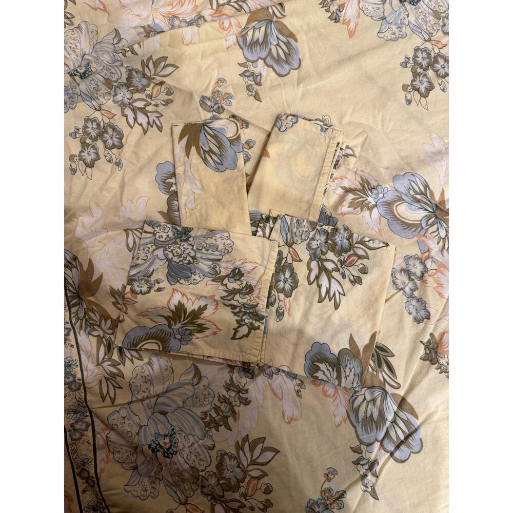 April Cornell Round Tablecloth Cotton Floral yellow blue Brown 82” and 4 napkins - Picture 2 of 5